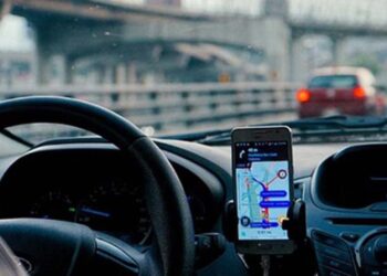 Americana Uber é prestadora de serviços eletrônicos na área do transporte privado urbano