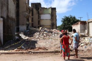 Prédio do Conjunto Beira-Mar, no Janga caiu e deixou 14 mortos, em Paulista