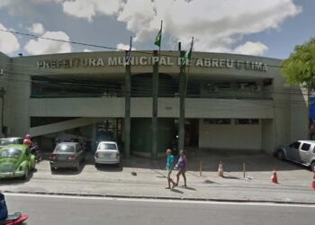 Prefeitura de Abreu e Lima lançou aviso de licitação de R$ 2 milhões para fazer publicidade