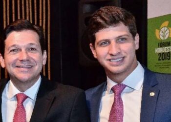 Geraldo Julio e o atual prefeito do Recife, João Campos