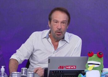 Emílio Surita brinca com GloboNews após Bolsonaro inelegível