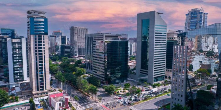 A região da Faria Lima, em São Paulo, centro comercial que atrai os mais endinheirados do país