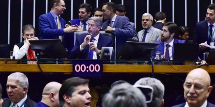 Reforma Tributária é aprovada na Câmara dos Deputados