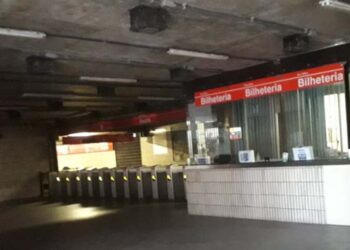 Metrô do Recife está fechando nesta quinta (13) por causa de greve dos trabalhadores