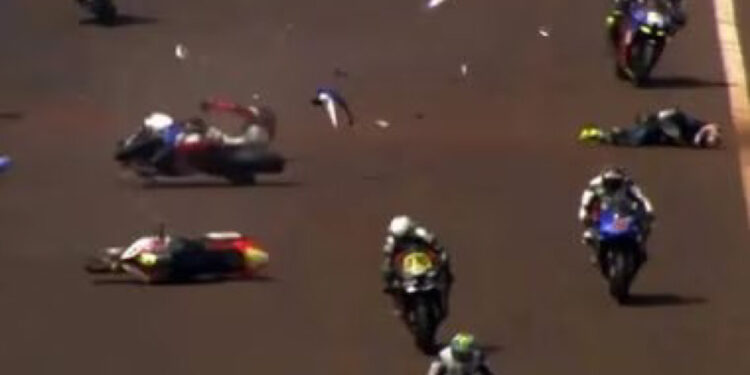 Pilotos morrem durante campeonato