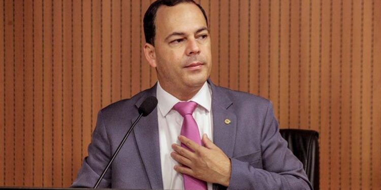 O prefeito de Garanhuns, Sivaldo Albino (PSB)