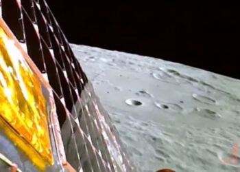 Índia realiza pouso lunar com custo reduzido de US$ 80 milhões.