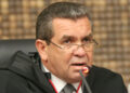 Conselho Nacional de Justiça decide aposentar desembargador acusado de favorecer gestão municipal.