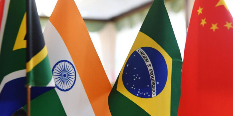 Atualmente o BRICS é composto pelas nações, Brasil, Rússia, Índia, China e a África do Sul.