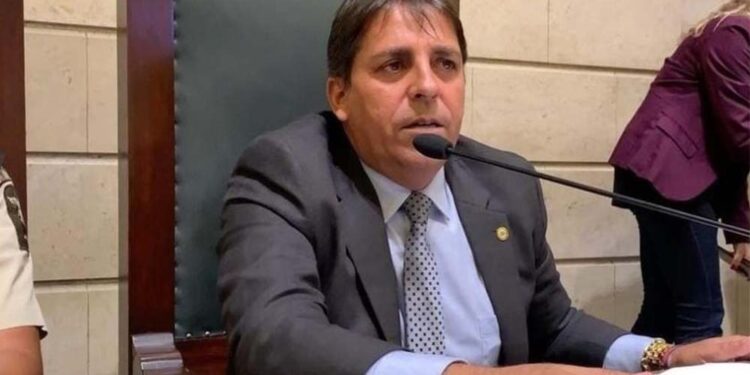 Ex-vereador baleado na cabeça na Zona Norte do Rio de Janeiro.