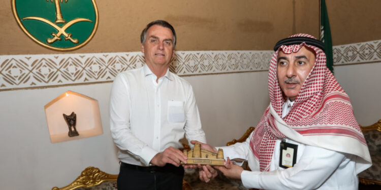 Moraes também autorizou o pedido de cooperação internacional da PF, direcionado aos Estados Unidos.