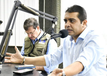 Deputado federal critica desempenho do prefeito de Caruaru em programa do Governo Federal.