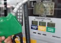 Petrobras registra queda de 47% no lucro líquido no segundo trimestre de 2023 e reduz valor dos dividendos.