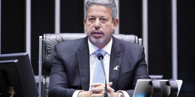 Aliados de Lira estão sendo investigado pela PF