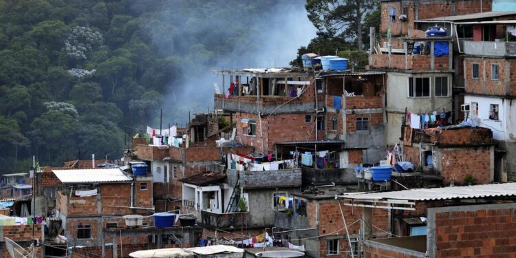 Esta é a primeira vez que o IBGE divulga de forma experimental a "evolução dos indicadores não monetários de pobreza e qualidade de vida no Brasil.