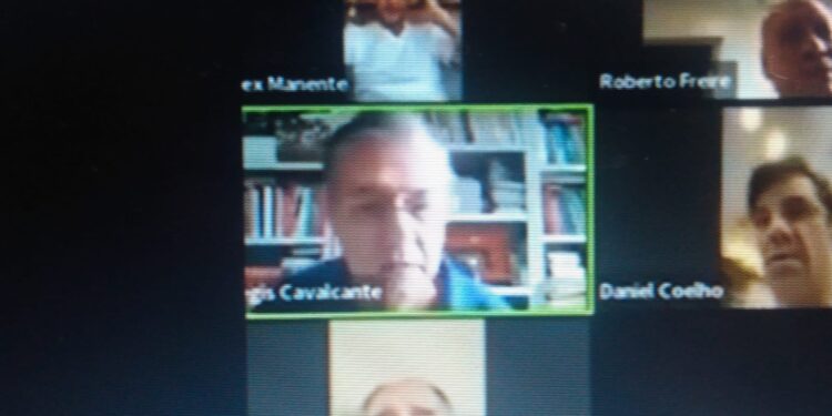 Integrantes da cúpula do Cidadania trocaram xingamentos pela internet