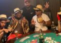 Ronaldinho Gaúcho é alvo de investigação de lavagem de dinheiro por meio de empresa de apostas esportivas pela internet