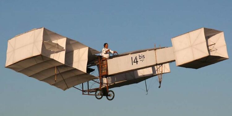 Réplica do 14-bis, de Santos Dumont