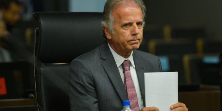 Brasília – O Tribunal de Contas da União (TCU) aprovou hoje (15) - por unanimidade - o relatório do ministro José Múcio Monteiro, que analisa as contas da presidenta afastada Dilma Rousseff, referentes a 2015. (José Cruz/Agência Brasil)
