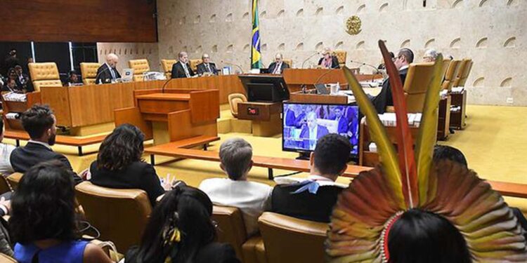 Rosa Weber completa 75 anos na próxima segunda (02), idade-limite para atuação no serviço público