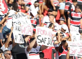 Torcida do Santa Cruz agora pode comemorar saída de ALN