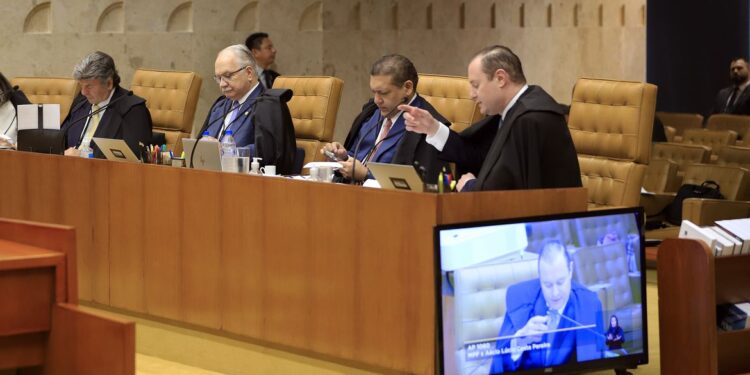 STF é a instância superior ou última instância do poder judiciário brasileiro