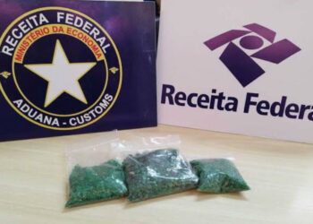 Segundo a Receita Federal, as Esmeraldas saíram do Rio de Janeiro