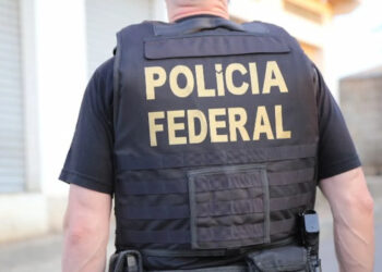 Polícia Federal prende sete pessoas por tráfico internacional de drogas em Petrolina.