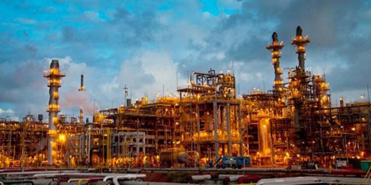 Refinaria Abreu e Lima, em Ipojuca, no litoral sul de PE