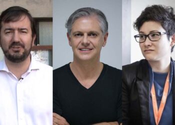 Os jornalistas Fernando Paulino, Fernando Rodrigues e Marina Atoji