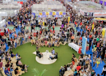 Dispensa de licitação para evento literário de R$ 50 milhões em Pernambuco causa polêmica.