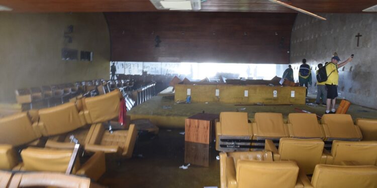 Golpista que fez live na cadeira do Ministro Alexandre de Morais é um dos alvos da operação