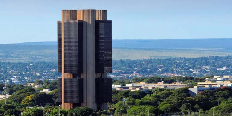 Banco Central reduz juros em meio ponto