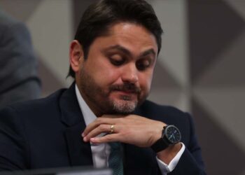 Barroso bloqueia bens do ministro Juscelino Filho (foto)