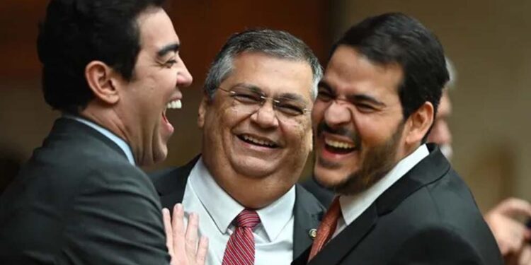 Bruno Dantas, Flávio Dino, e Jorge Messias, cotados para vaga no STF