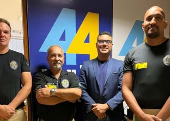 Sindjus e Aspoljud-DF buscam apoio ao PL 2447/2022 na Câmara dos Deputados