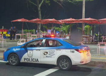 Três médicos foram mortos em um quiosque na Barra da Tijuca, na madrugada desta quinta (5).