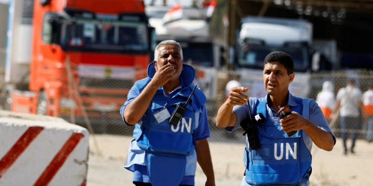 Israel recusa vistos a funcionários da ONU em meio a disputa com a organização internacional.