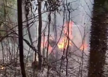 Aeronave de pequeno porte caiu próximo ao aeroporto de Rio Branco