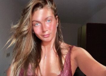 Brasileira estava desaparecida desde sábado, ao ser rendida por terroristas do Hamas. Foto: Reprodução/WhatsApp