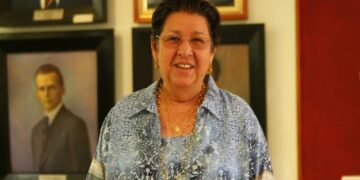 Homenageada foi presidente do TRF-5 e é membro da Academia Pernambucana de Letras