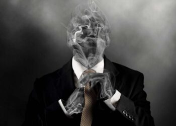 Escândalo envolvendo licitação fraudulenta de fardamentos escolares abala o Governo de Pernambuco.