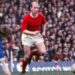 Bobby Charlton (Manchester United), dribla defensor do Leicester City (1969)