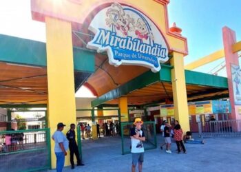 Uma mulher foi arremessada de brinquedo no dia 22 de setembro