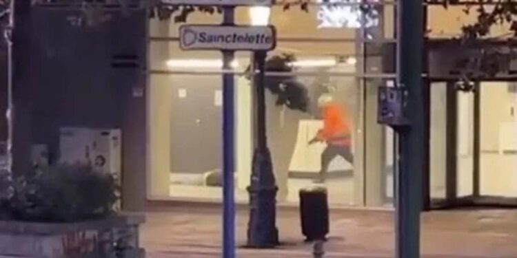 Duas pessoas morrem atingidas por disparos em Bruxelas