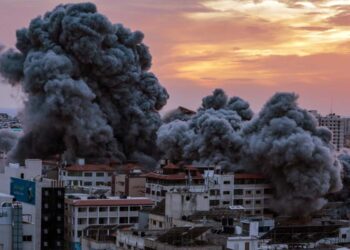 Confronto entre Hamas e Israel começou na manhã de sábado (7)