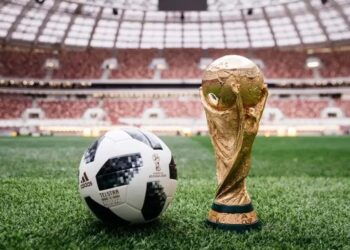 Troféu da Copa do mundo, confeccionado pela empresa italiana Stabilimento Artistico Bertoli.