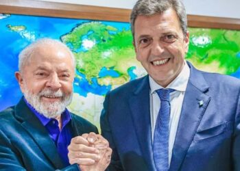 Lula prometeu ajudar campanha de Massa contra Milei
