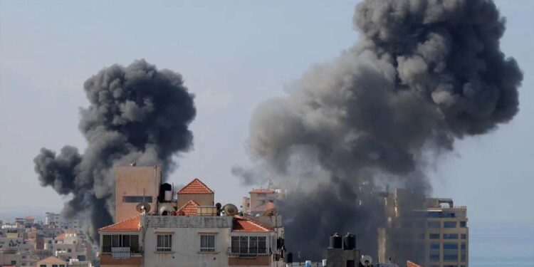 Ataque surpresa do Hamas a Israel e contra ofensiva deixam mais de 200 mortos