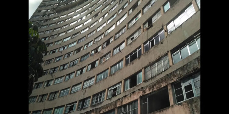 Em 1996, Edifício Holiday já apresentava problemas na estrutura
